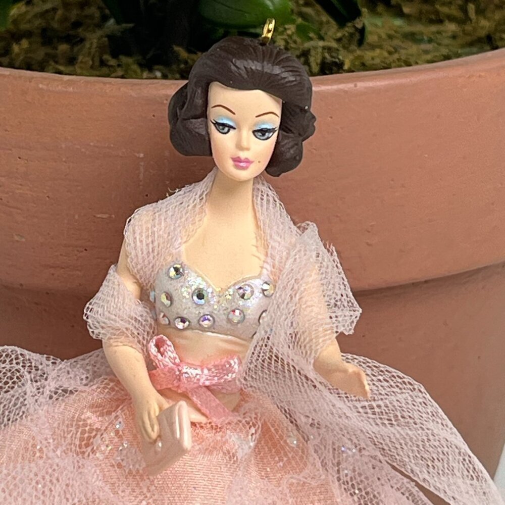 Christmas Ornament Hallmark Keepsake Barbie In The Pink Collectible‎ Edition - Picture 7 of 7